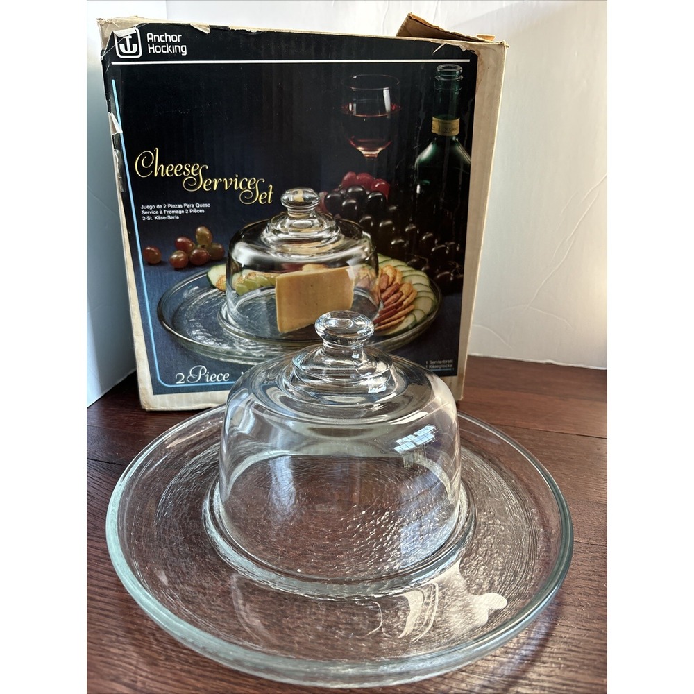 Vintage Anchor Hocking 2 Piece Cheese Service Set - Tray and Dome 100/551